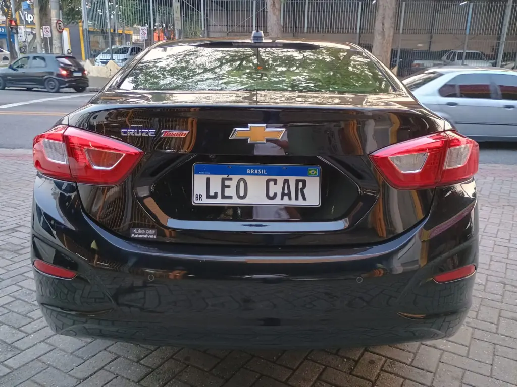 CHEVROLET Cruze Sedan - Foto