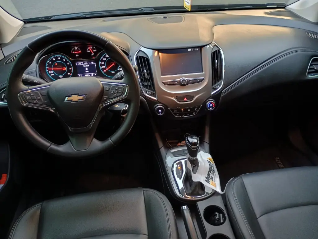 CHEVROLET Cruze Sedan - Foto