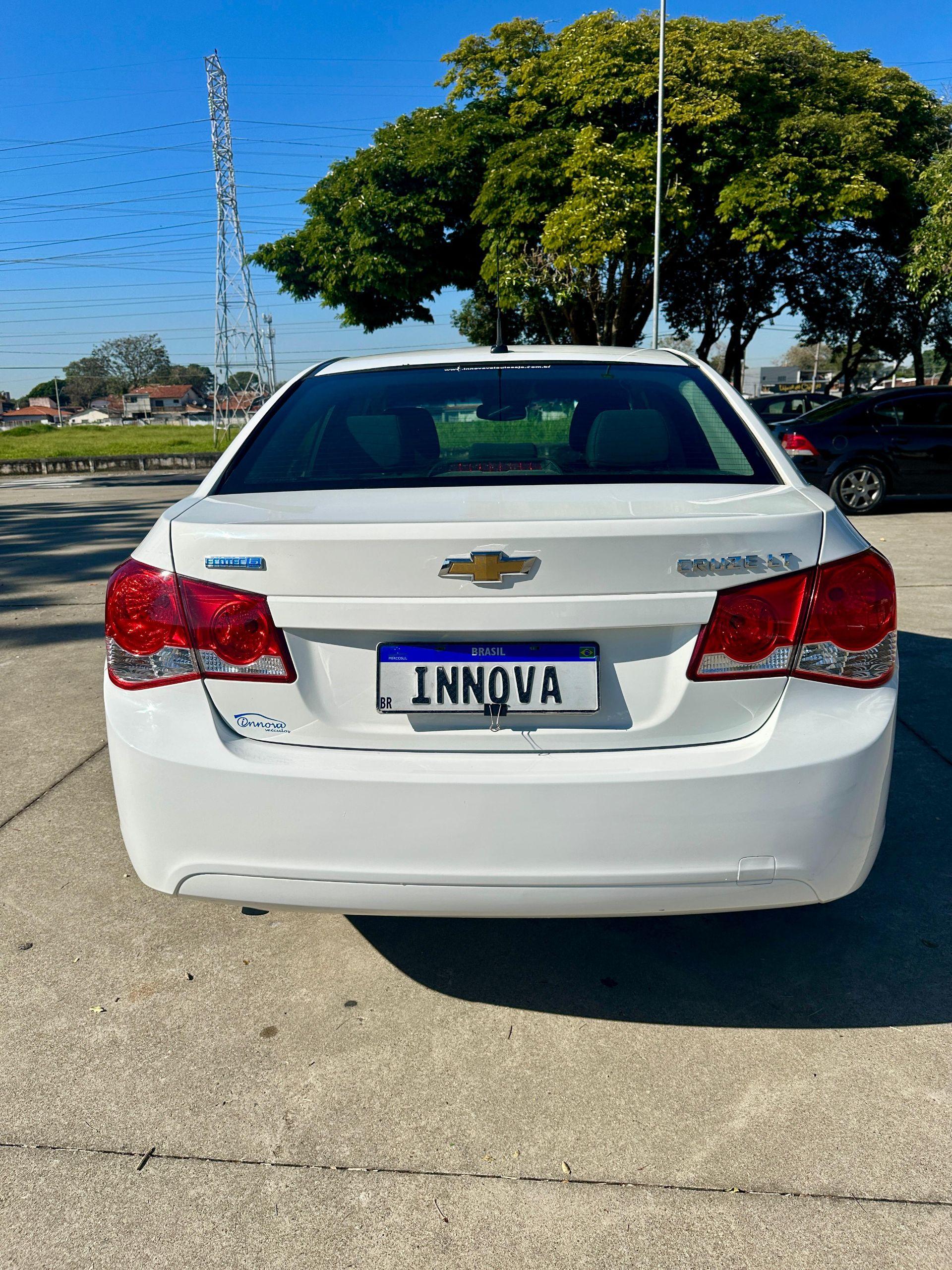 CHEVROLET Cruze Sedan - Foto