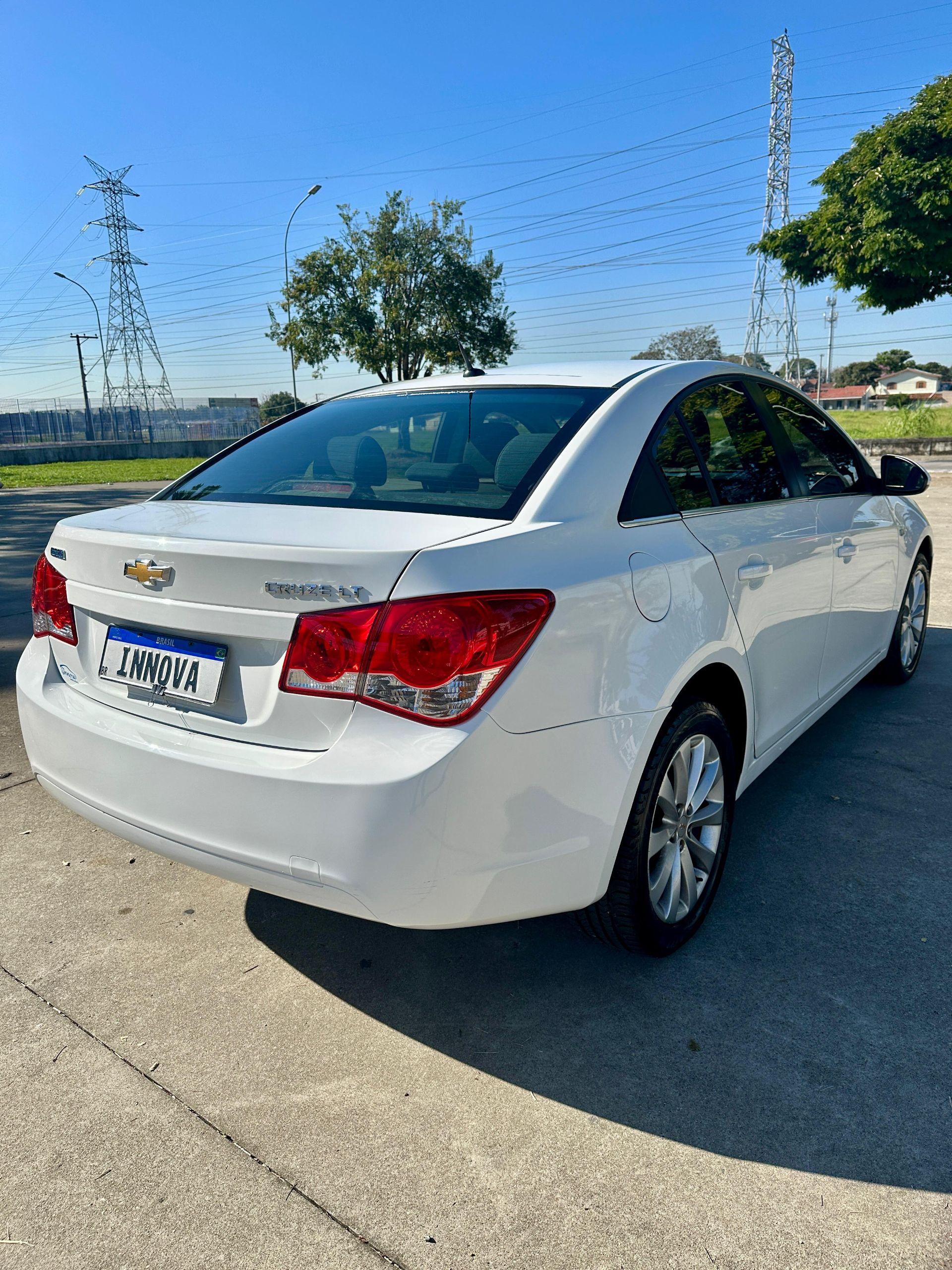 CHEVROLET Cruze Sedan - Miniatura