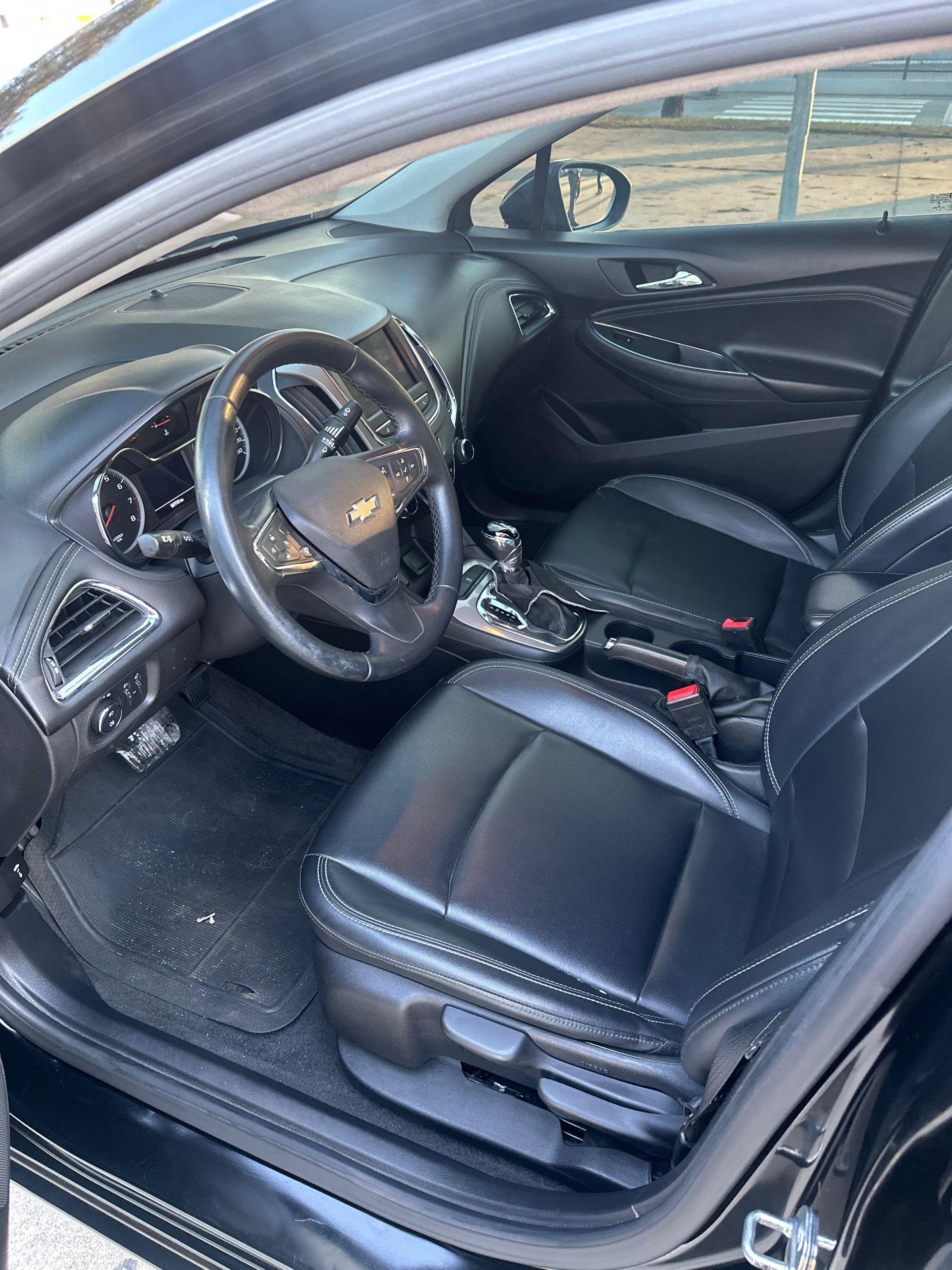 CHEVROLET Cruze Sedan - Miniatura