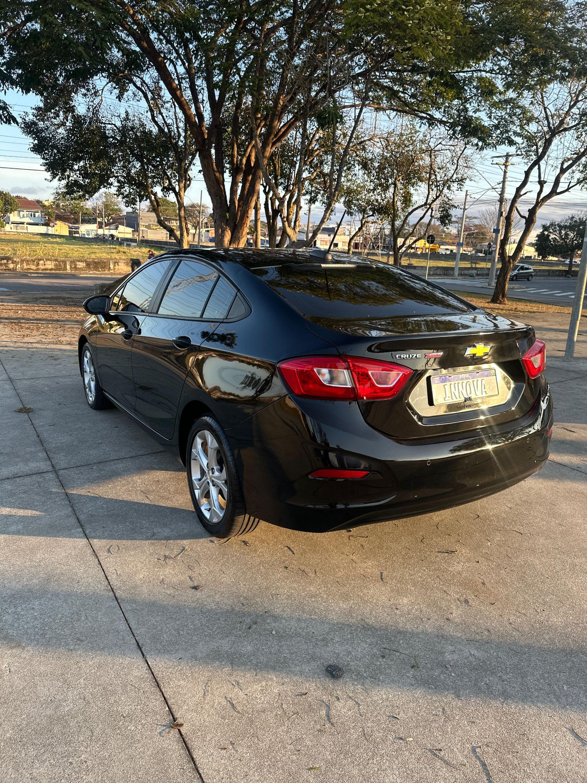 CHEVROLET Cruze Sedan - Miniatura