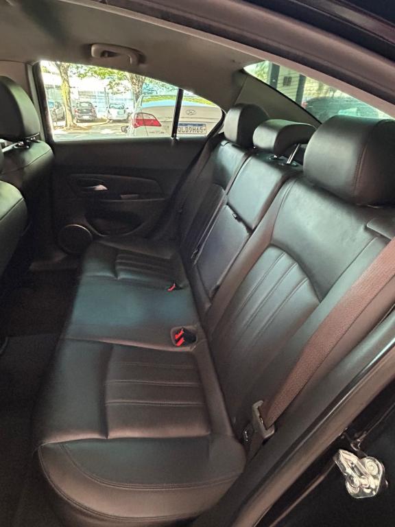 CHEVROLET Cruze Sedan - Foto