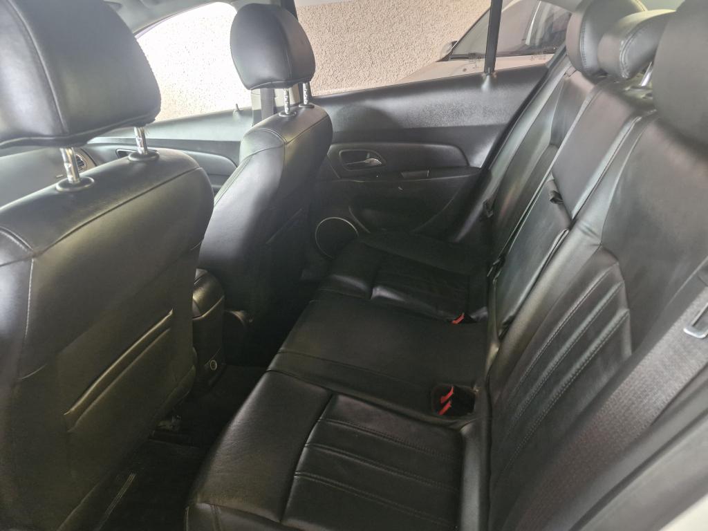 CHEVROLET Cruze Sedan - Foto