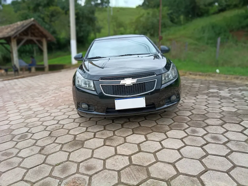 CHEVROLET Cruze Sedan - Foto