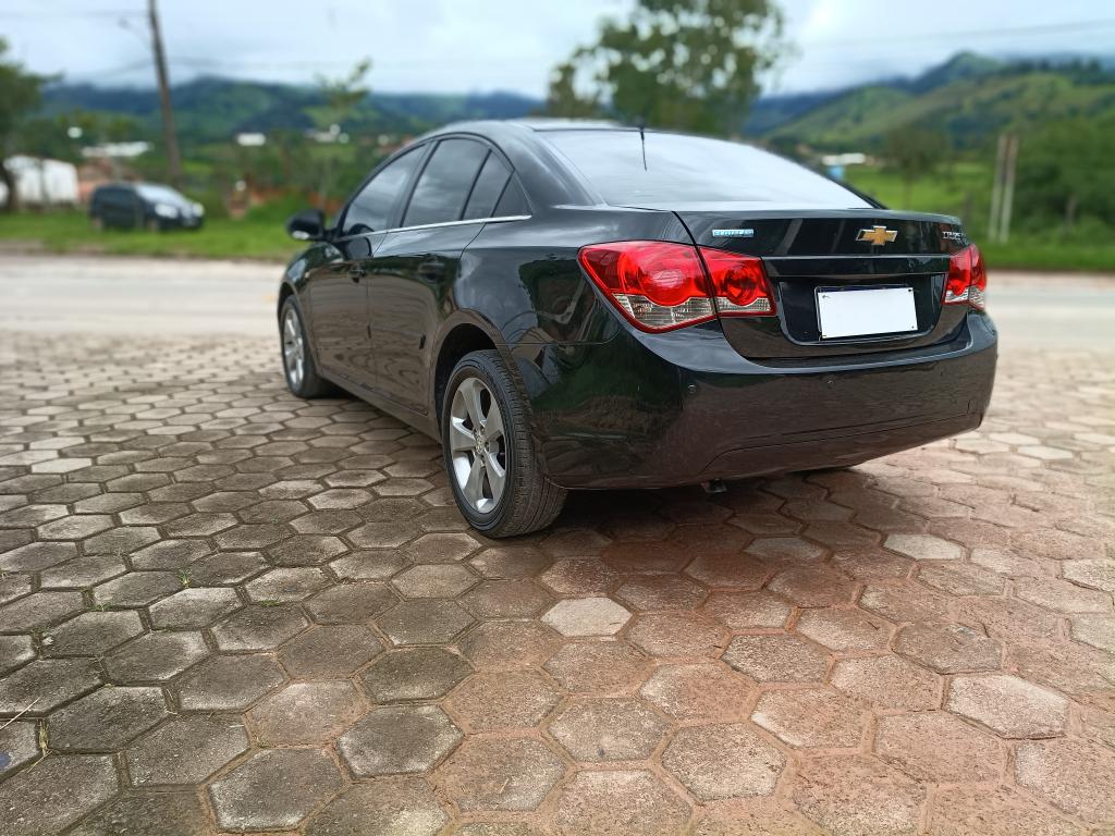 CHEVROLET Cruze Sedan - Foto