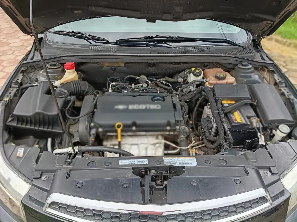 CHEVROLET Cruze Sedan - Foto