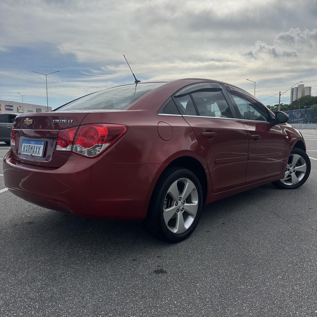 CHEVROLET Cruze Sedan - Foto