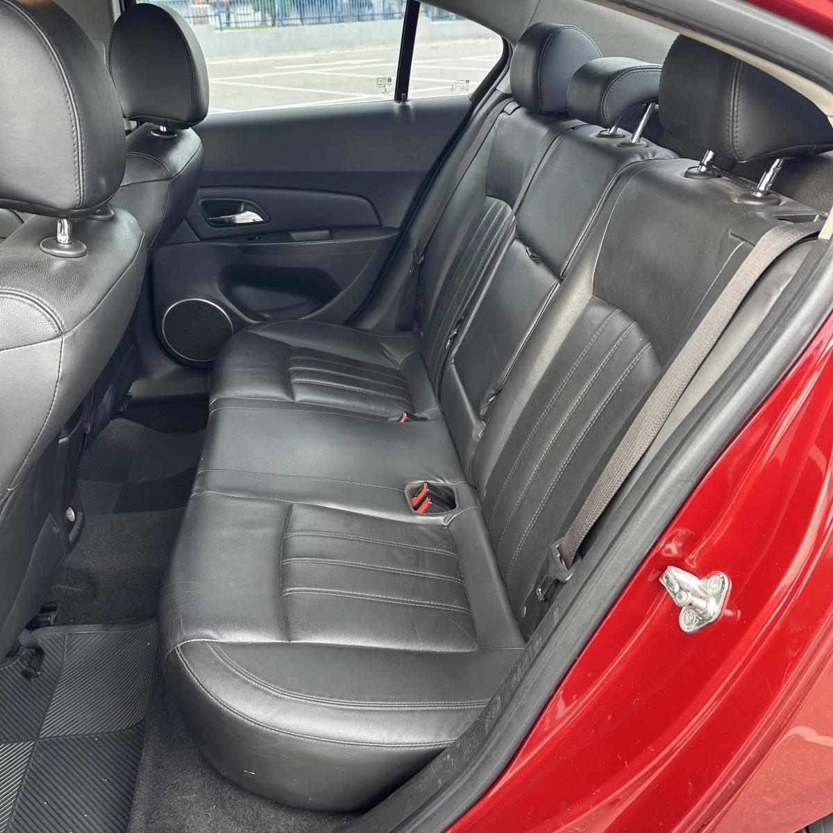 CHEVROLET Cruze Sedan - Foto