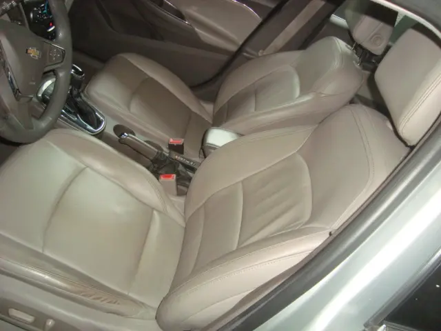 CHEVROLET Cruze Sedan - Foto