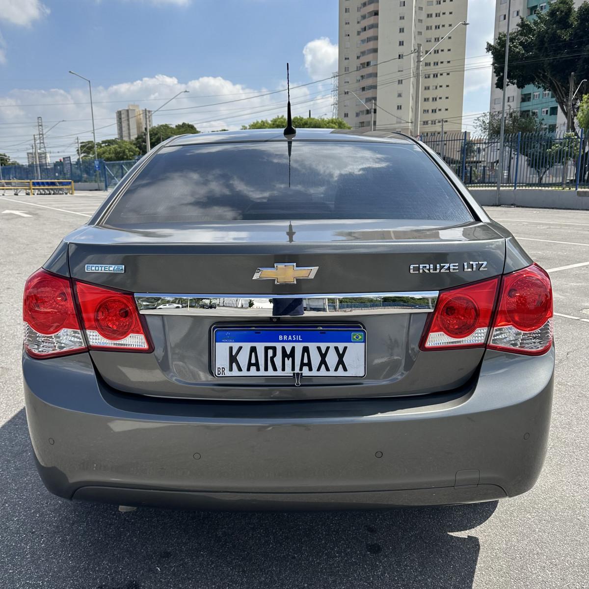 CHEVROLET Cruze Sedan - Foto