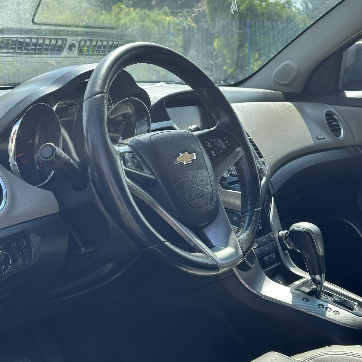 CHEVROLET Cruze Sedan - Foto