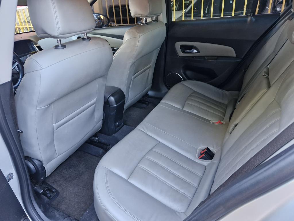 CHEVROLET Cruze Sedan - Foto