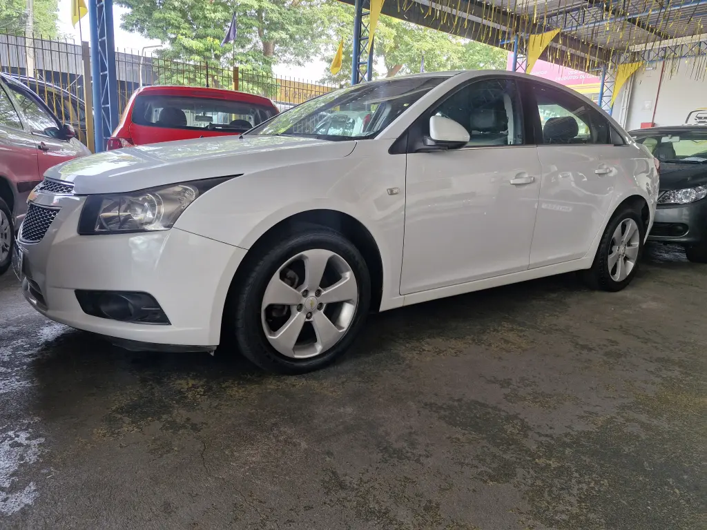 CHEVROLET Cruze Sedan