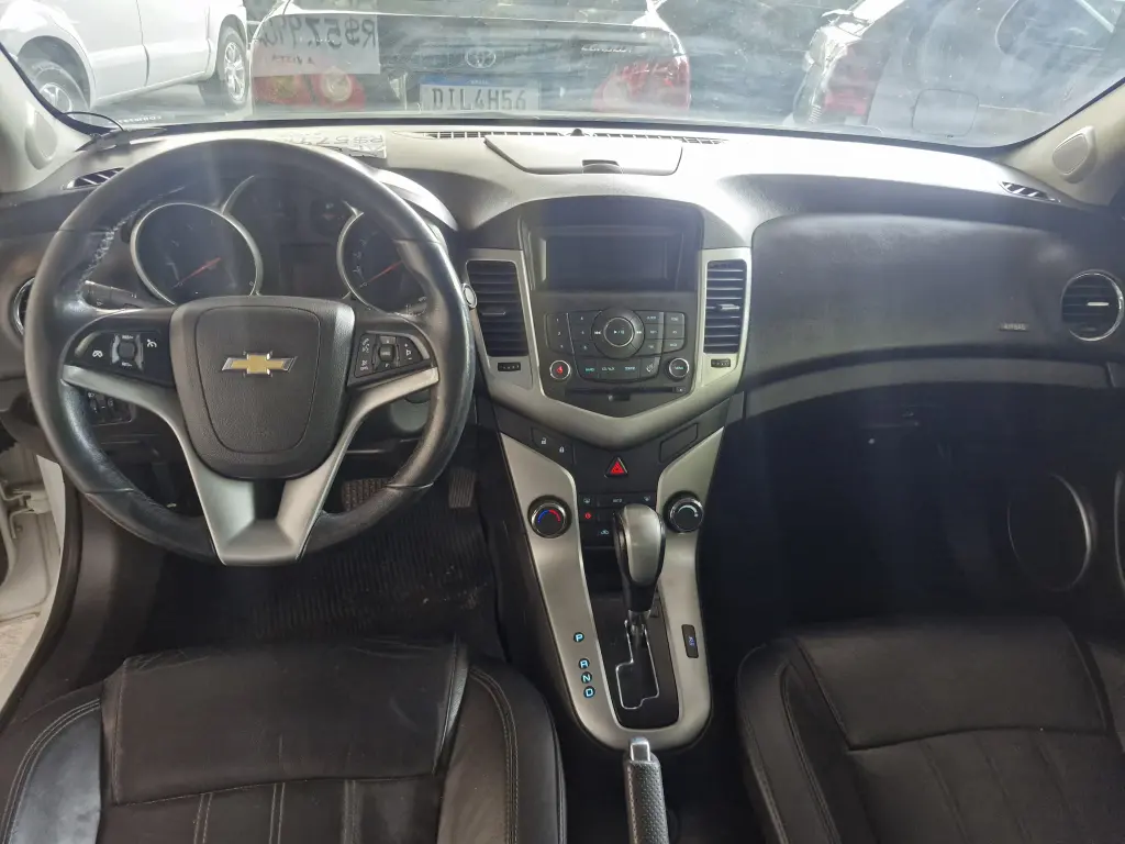 CHEVROLET Cruze Sedan - Foto
