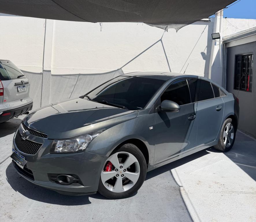CHEVROLET Cruze Sedan - Foto