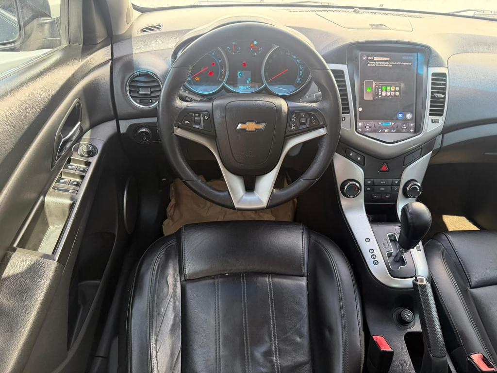 CHEVROLET Cruze Sedan - Foto