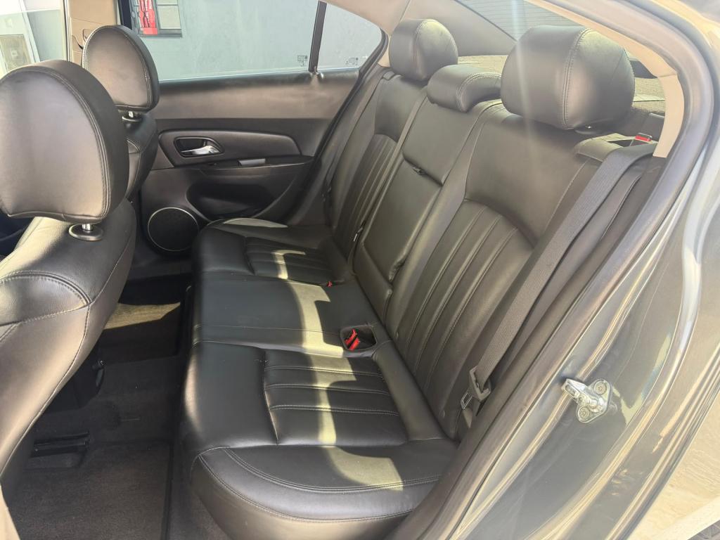 CHEVROLET Cruze Sedan - Foto