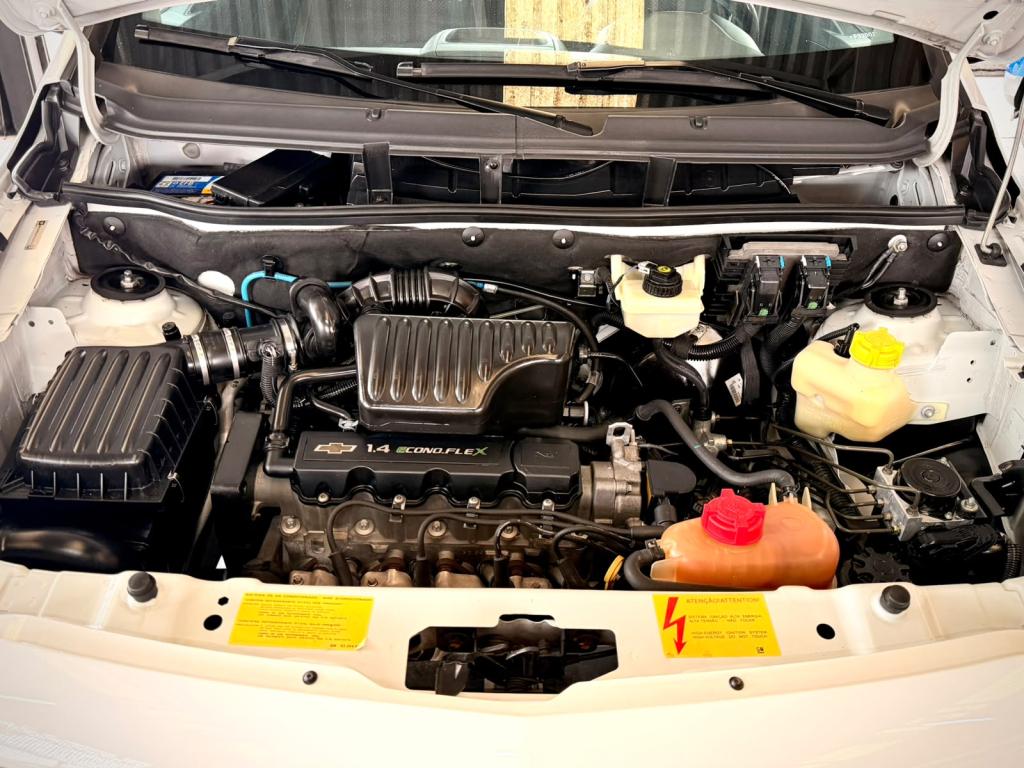CHEVROLET Montana - Foto