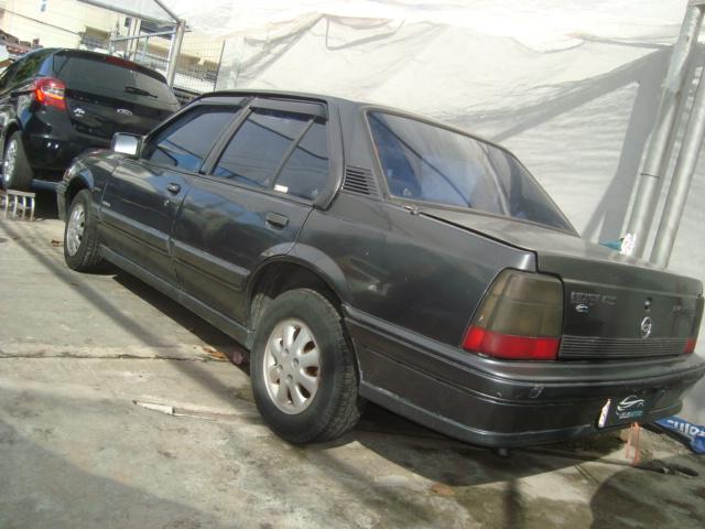 CHEVROLET Monza Sedan - Foto