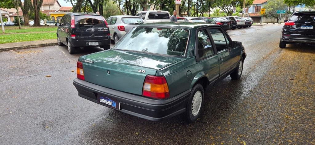 CHEVROLET Monza Sedan - Foto