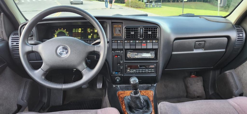 CHEVROLET Omega - Foto