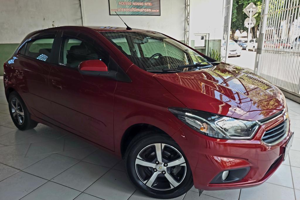 CHEVROLET Onix Hatch - Foto