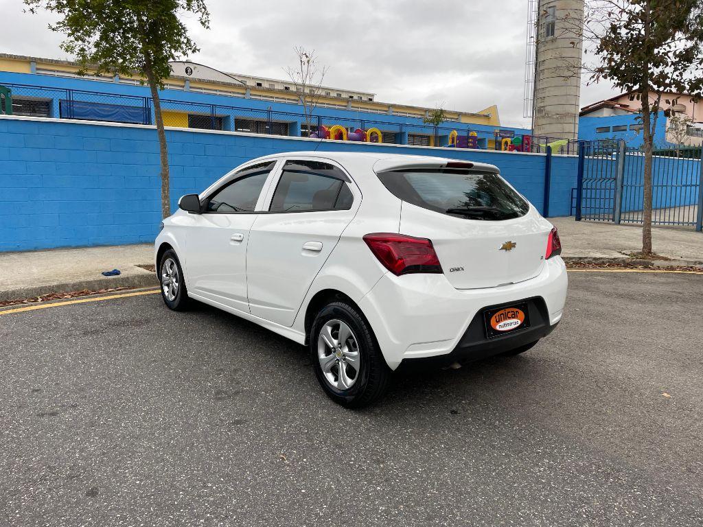 CHEVROLET Onix Hatch - Foto