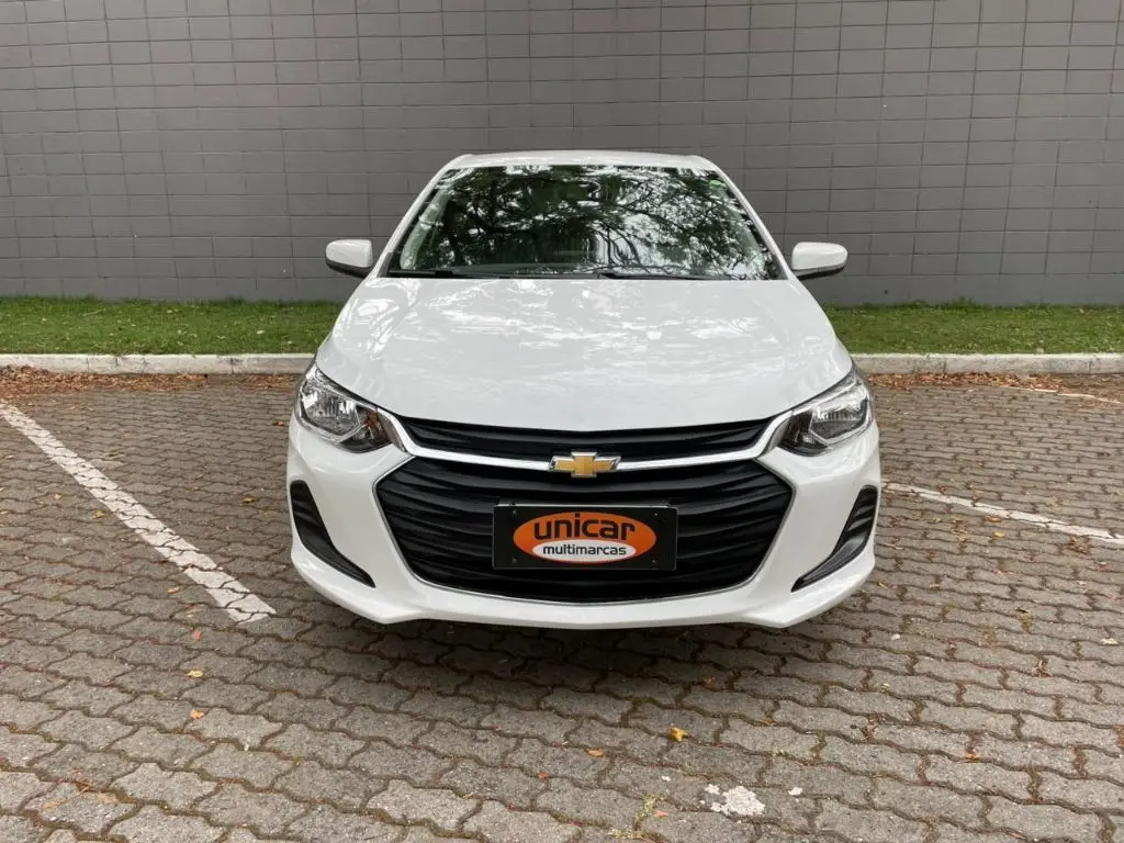 CHEVROLET Onix Hatch - Foto