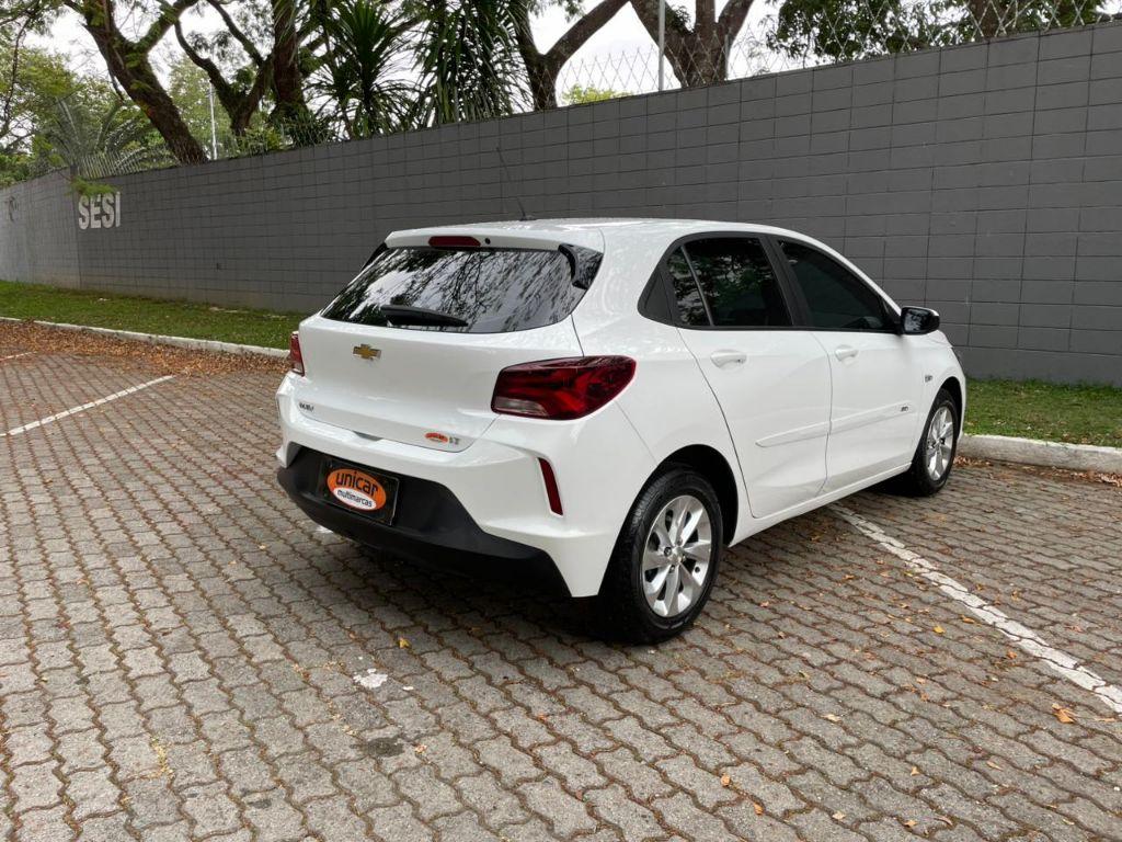 CHEVROLET Onix Hatch - Foto