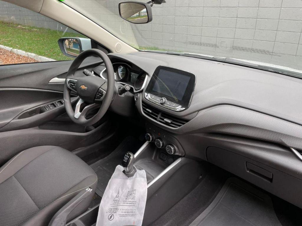 CHEVROLET Onix Hatch - Foto