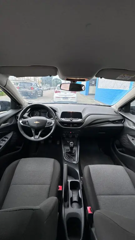 CHEVROLET Onix Hatch - Foto