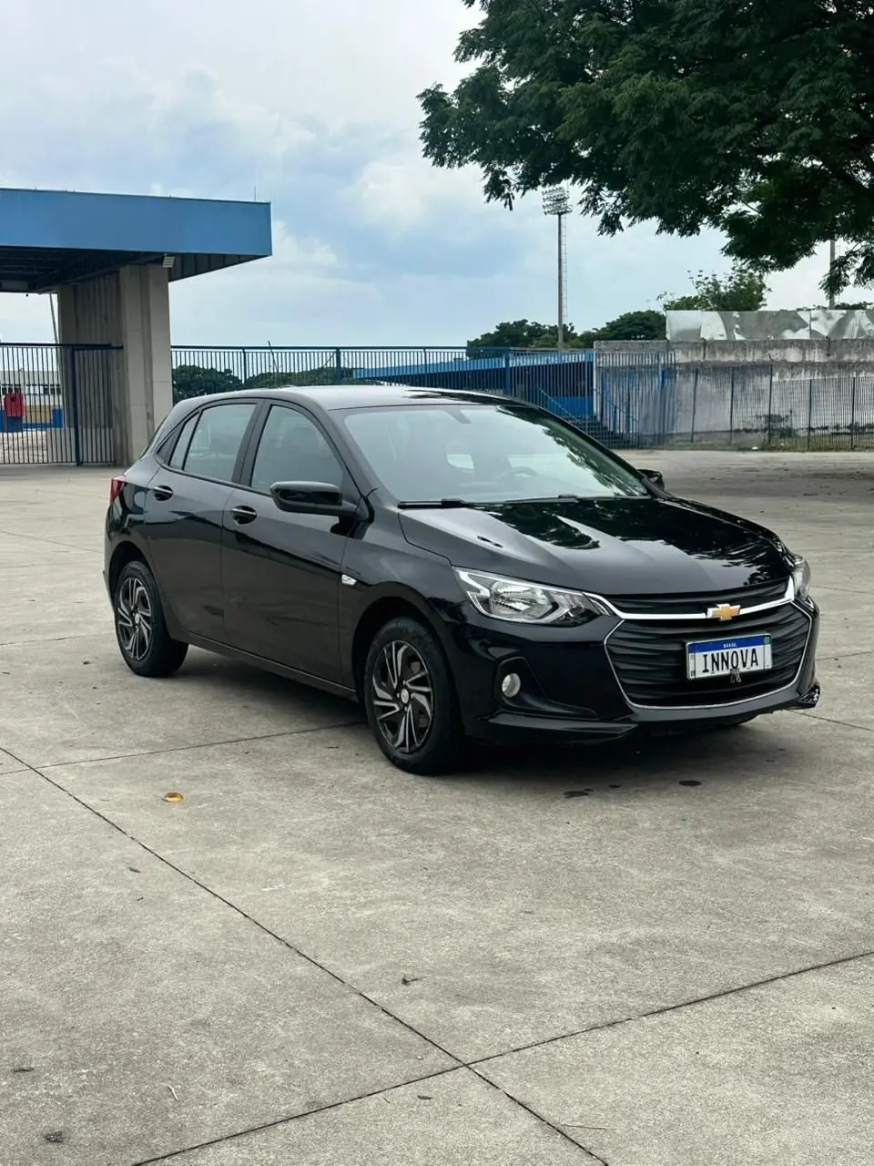 CHEVROLET Onix Hatch - Foto