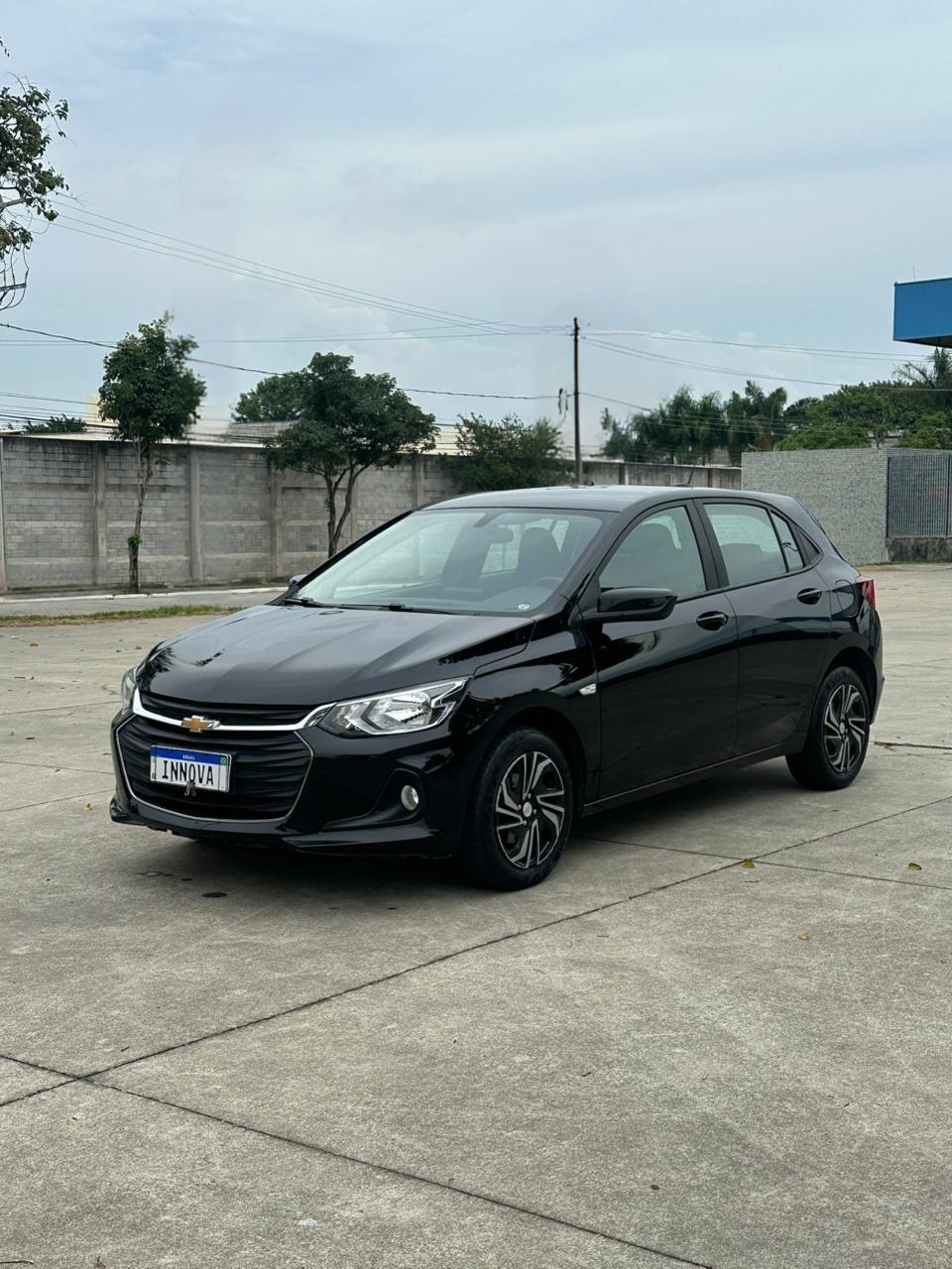 CHEVROLET Onix Hatch - Foto