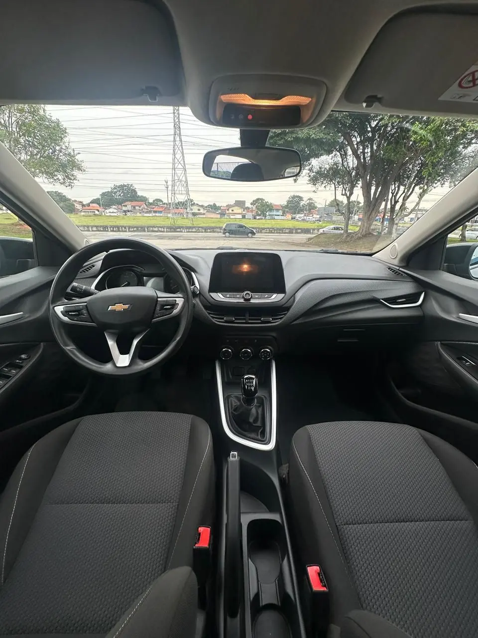 CHEVROLET Onix Hatch - Foto