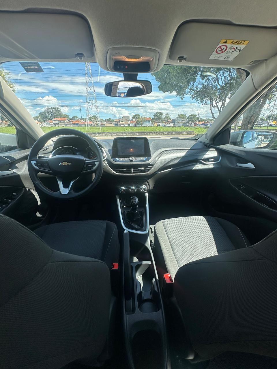CHEVROLET Onix Hatch - Foto