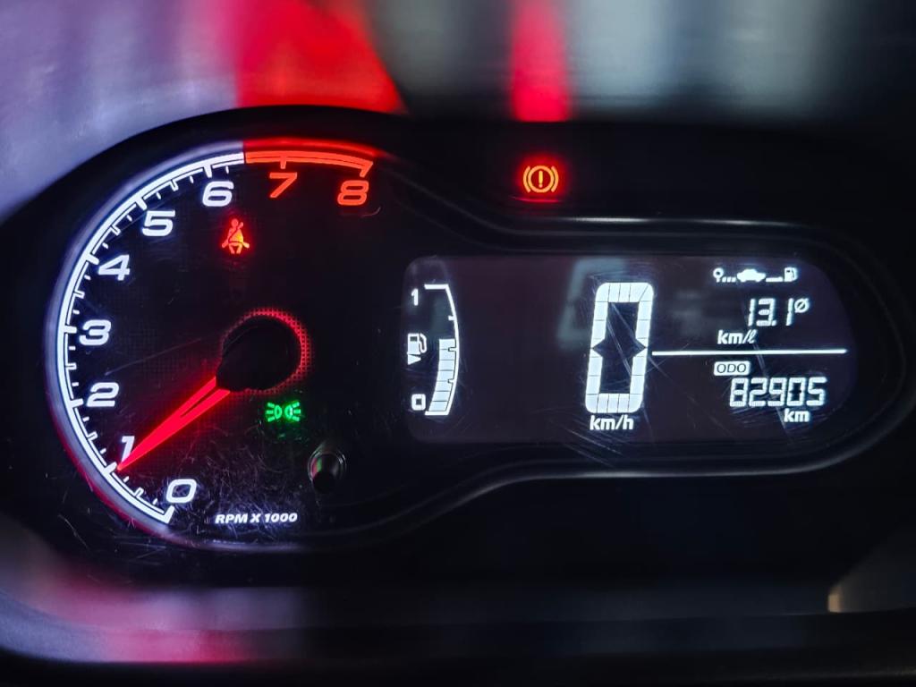 CHEVROLET Onix Hatch - Foto