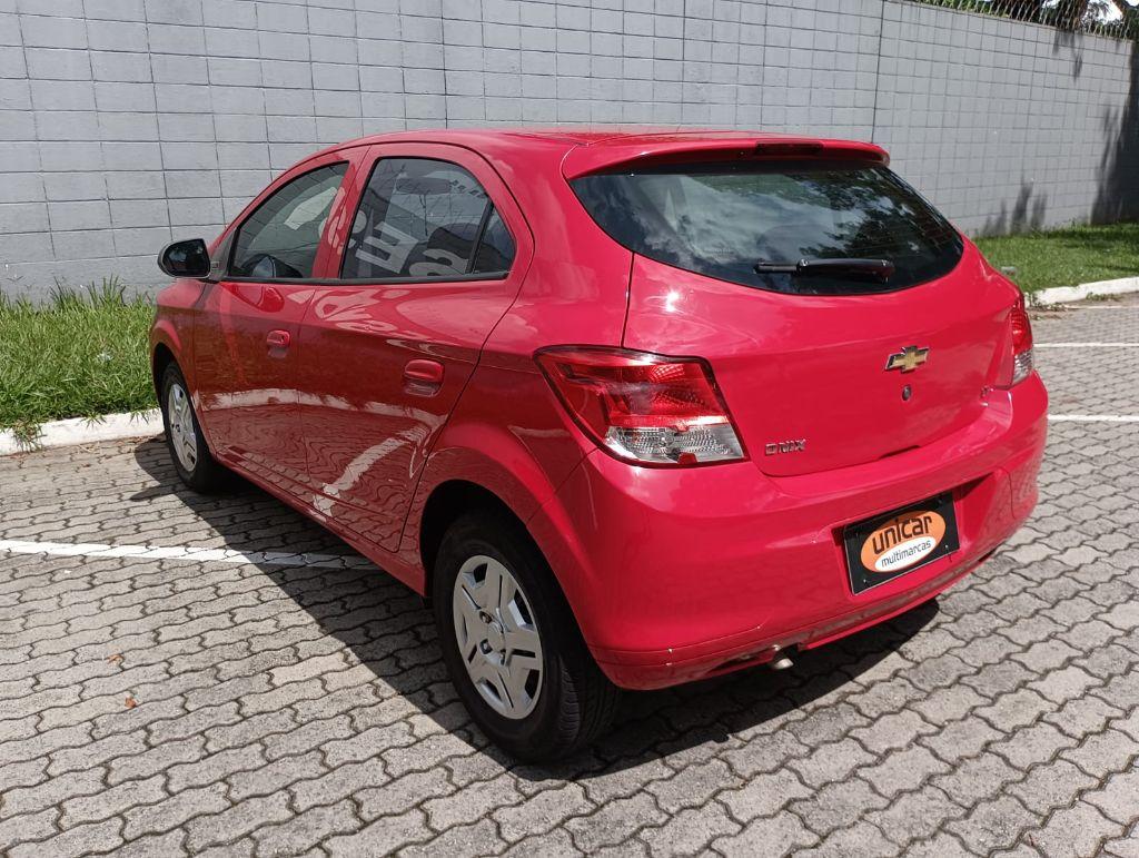 CHEVROLET Onix Hatch - Foto