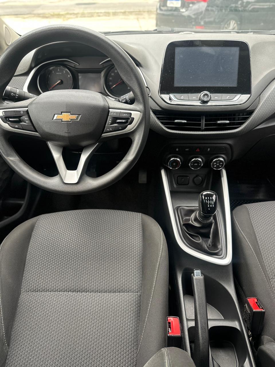 CHEVROLET Onix Hatch - Foto