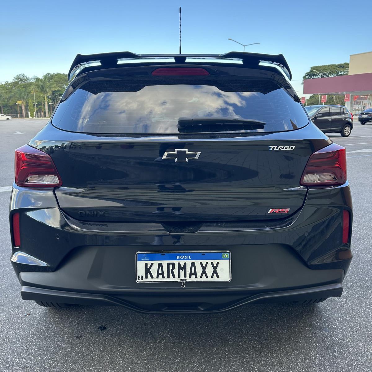 CHEVROLET Onix Hatch - Foto