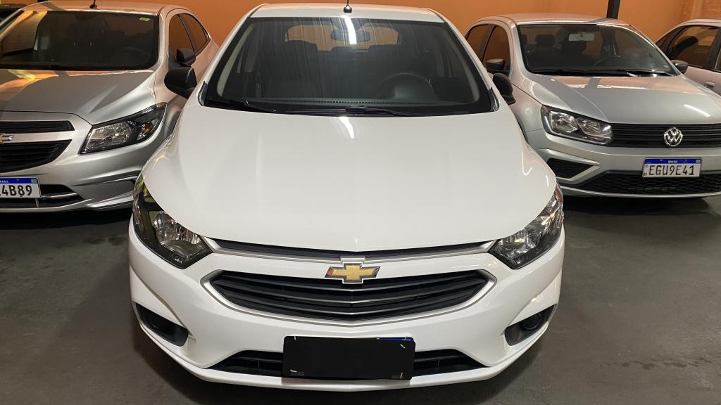 CHEVROLET Onix Hatch - Foto