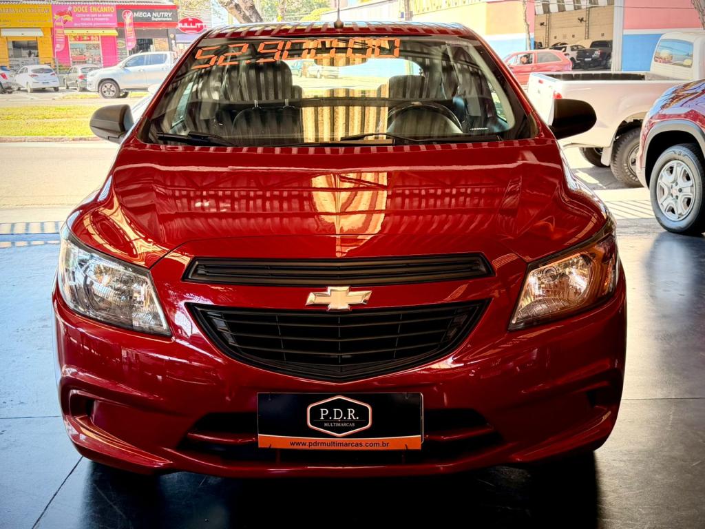 CHEVROLET Onix Hatch - Foto