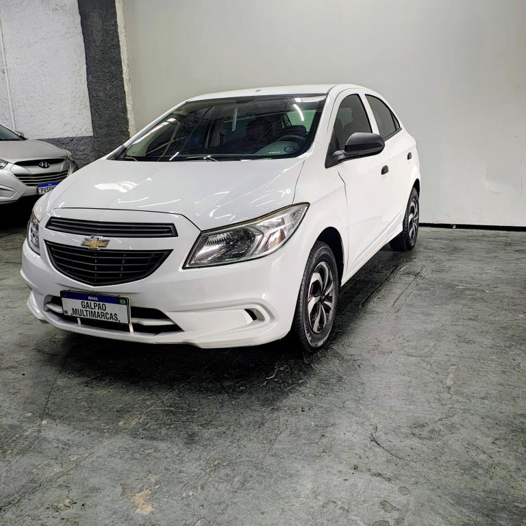CHEVROLET Onix Hatch - Foto