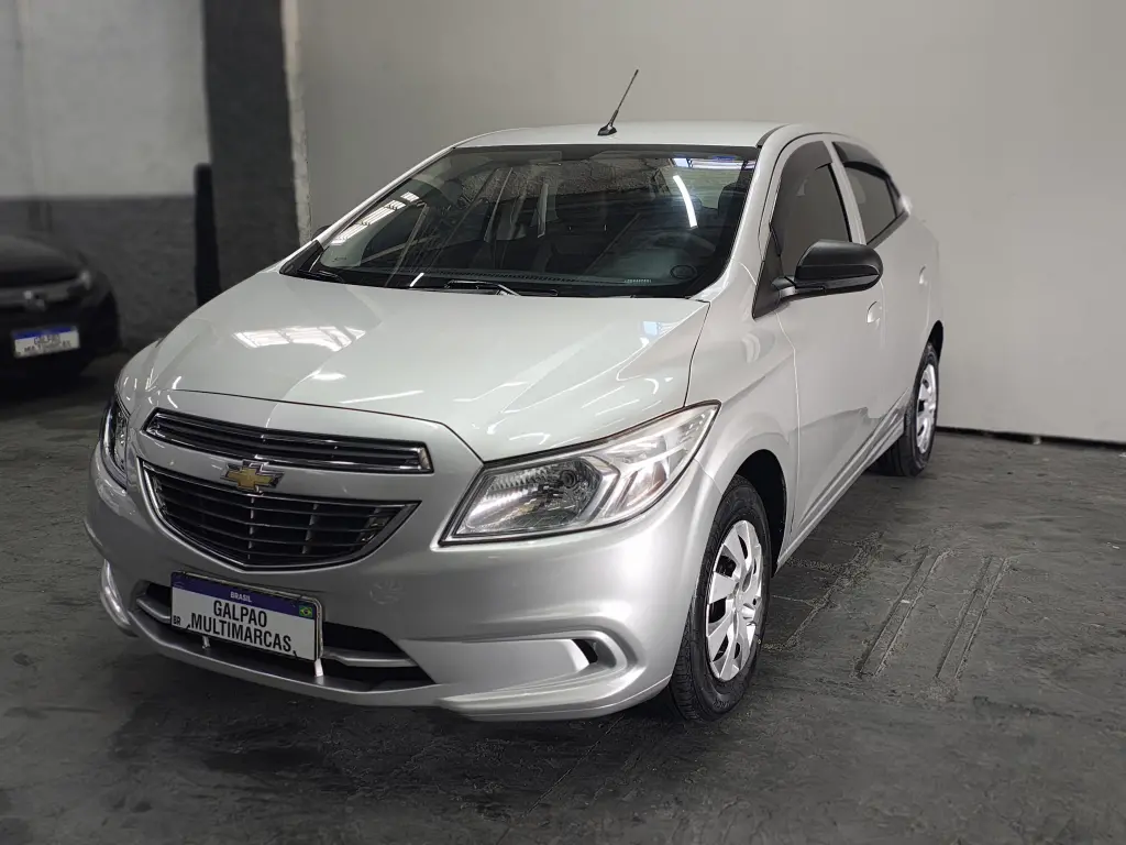 CHEVROLET Onix Hatch - Foto