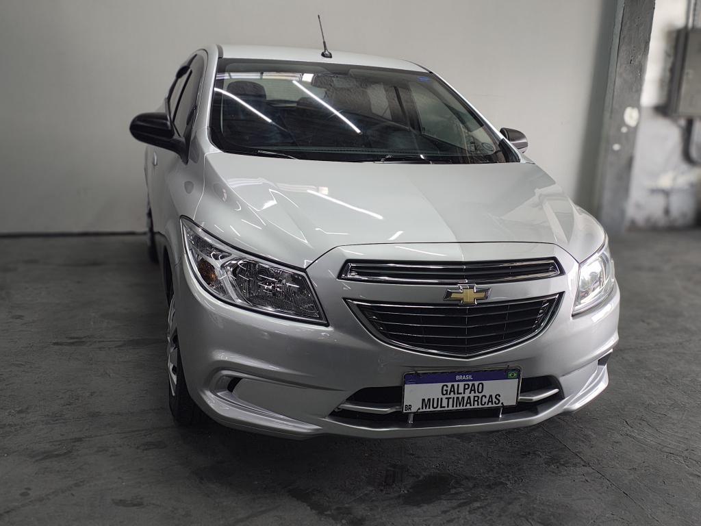 CHEVROLET Onix Hatch - Foto