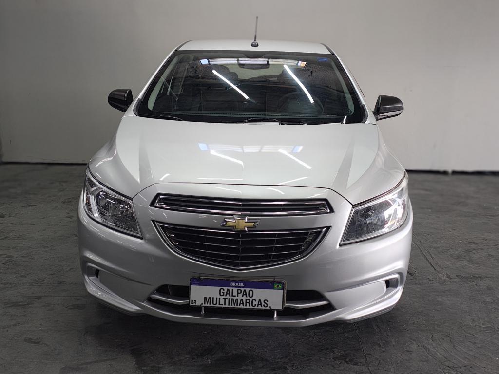 CHEVROLET Onix Hatch - Foto