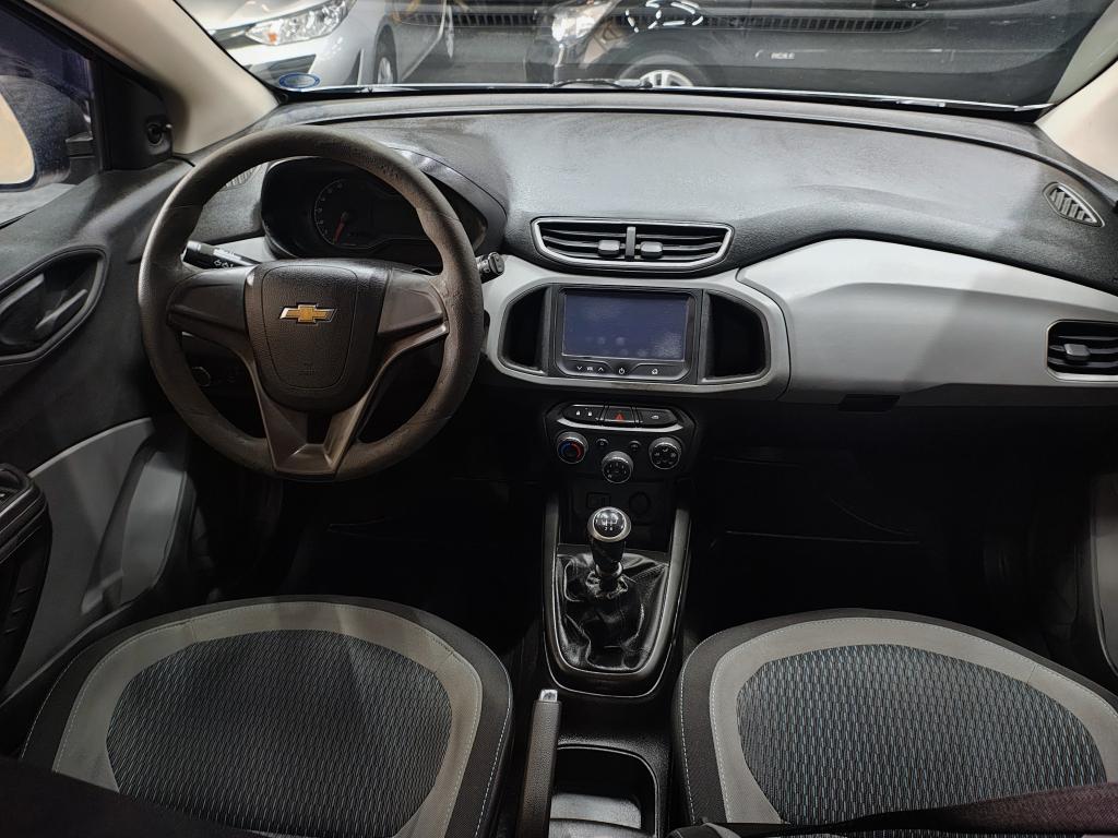 CHEVROLET Onix Hatch - Foto