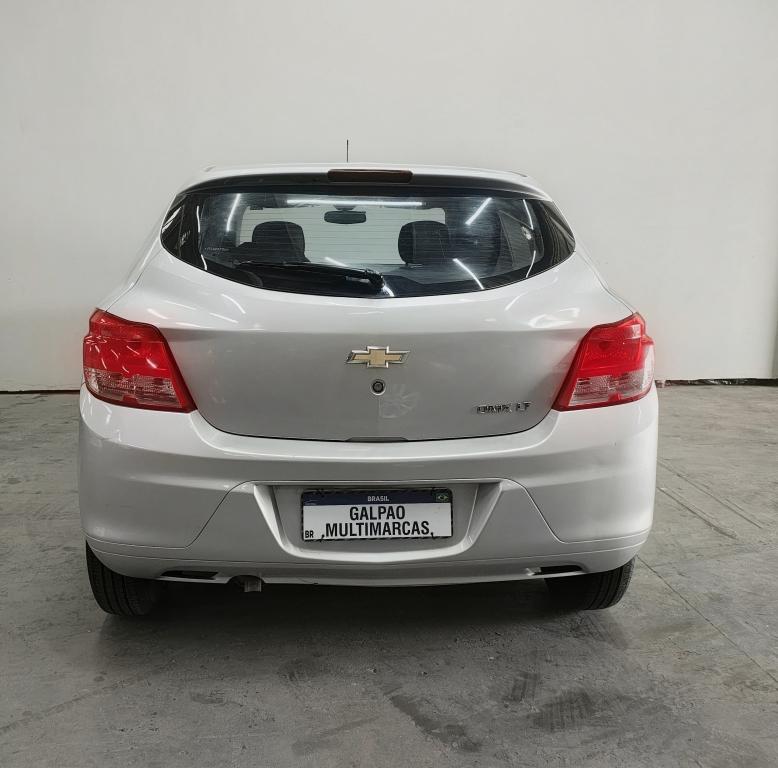 CHEVROLET Onix Hatch - Foto
