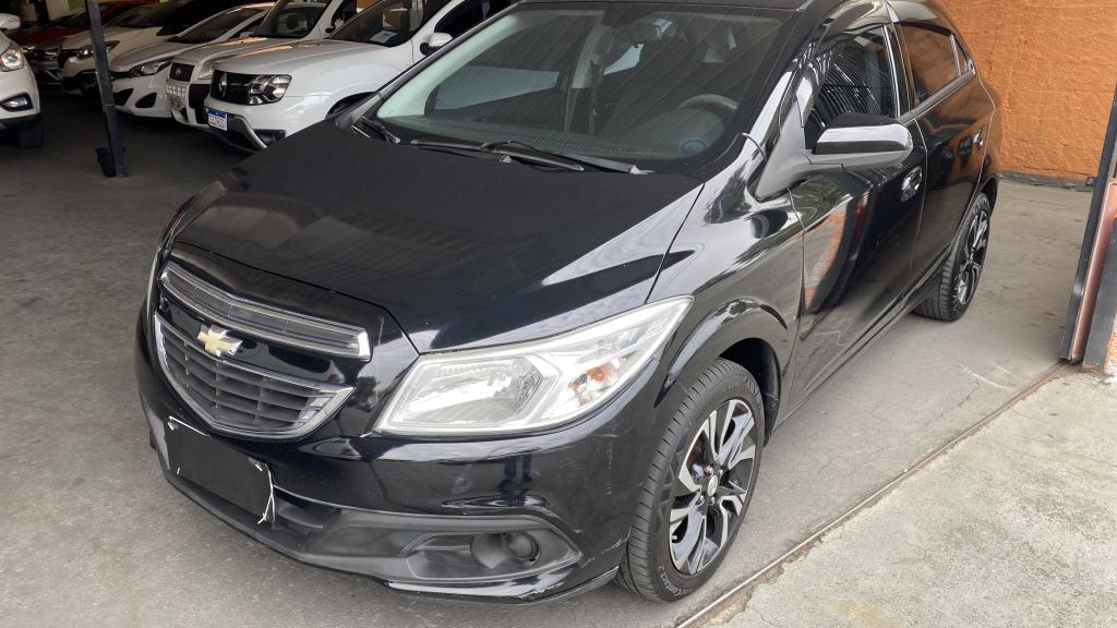 CHEVROLET Onix Hatch - Foto