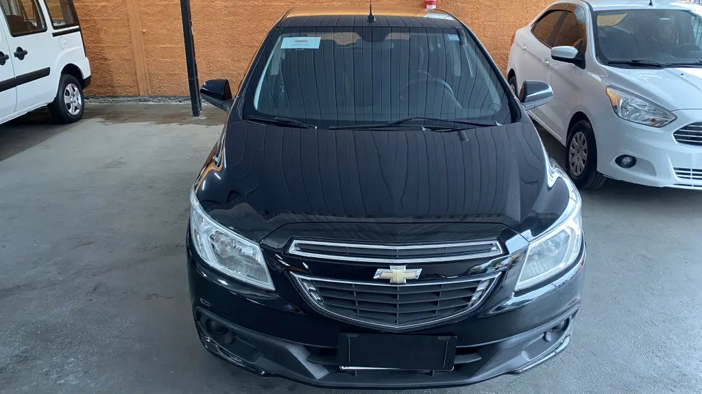 CHEVROLET Onix Hatch